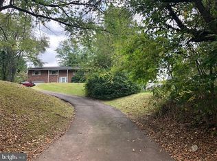 273 Limerick Center Rd, Royersford, PA 19468