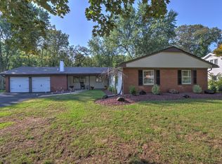 15 Girard St, Marlboro, NJ