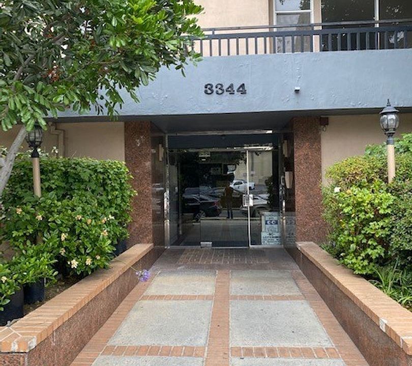 1st image of 3344 Castle Heights Ave #103