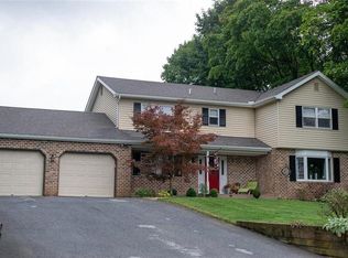 1165 Stones Crossing Rd, Easton, PA 18045
