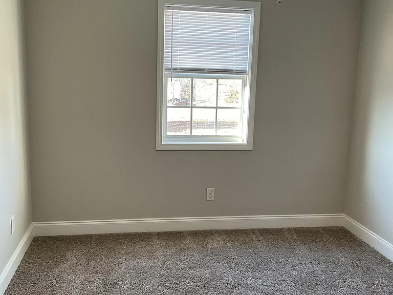 123 Westchester Cir — Photo 10