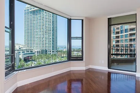500 W Harbor Dr W #922 — Photo 15