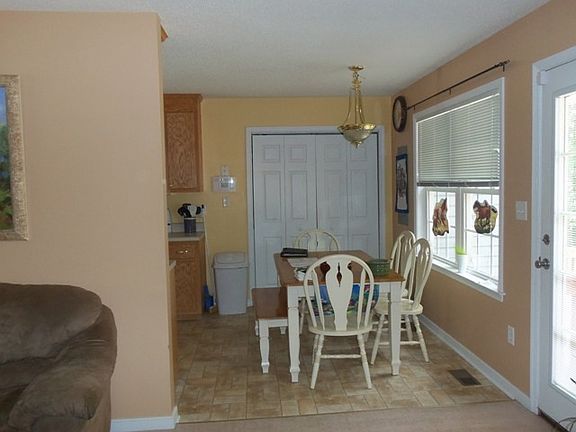 4th image of 24006 Bryans Cir