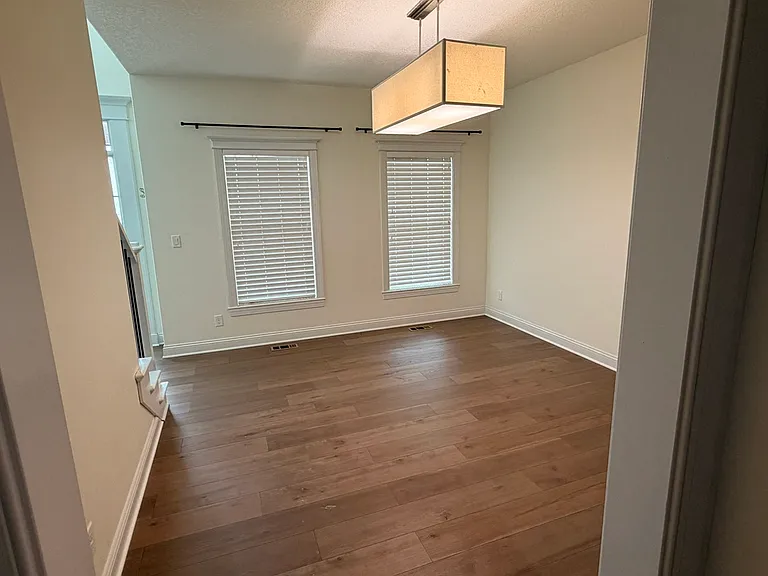 2204 SW 18th St — Photo 9