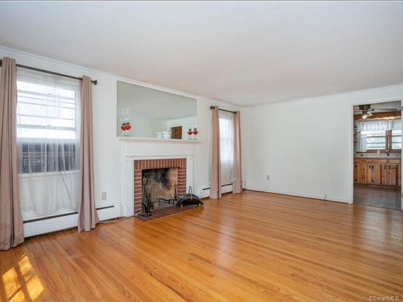 4th image of 1192 Trout Brook Dr