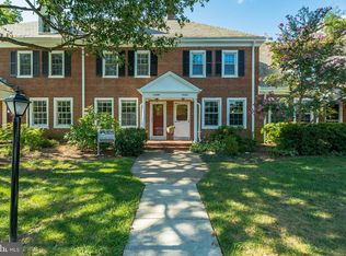 3486 S Utah St APT B, Arlington, VA 22206