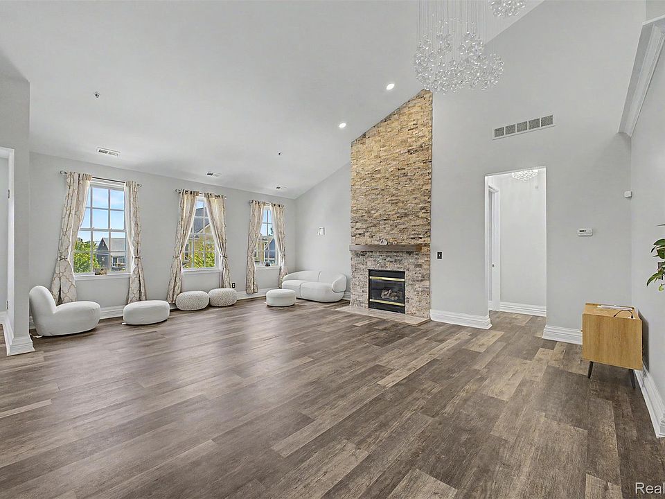 370 Roosevelt St, photo 7