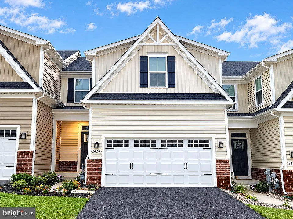 2428 Steamboat Way