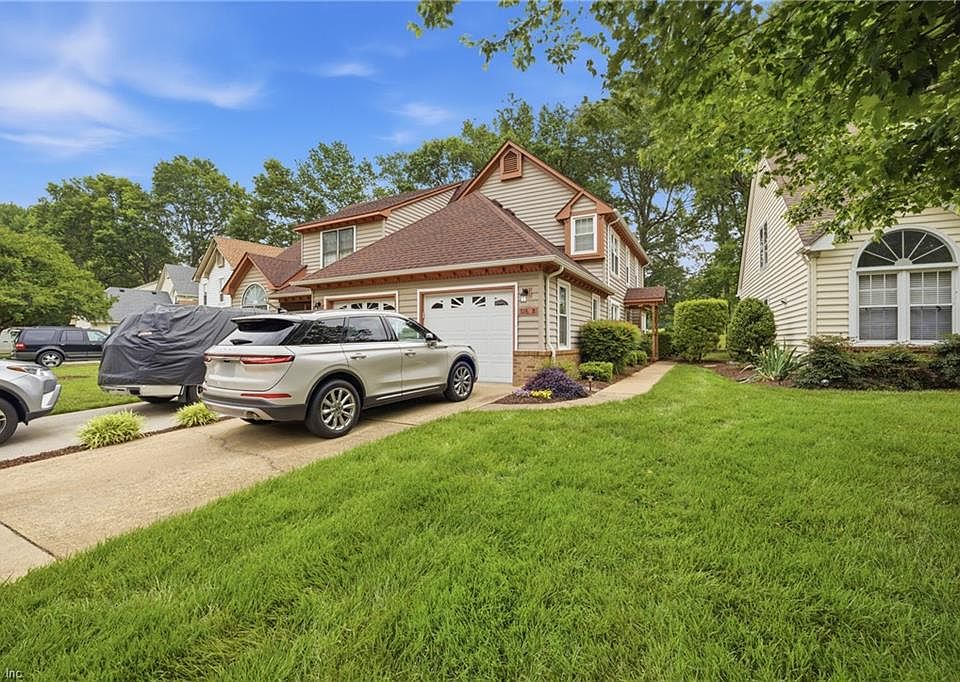 1st image of 1016 Winged Foot Ct #B