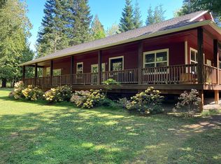 57 Elwha Bluffs Rd, Port Angeles, WA 98363