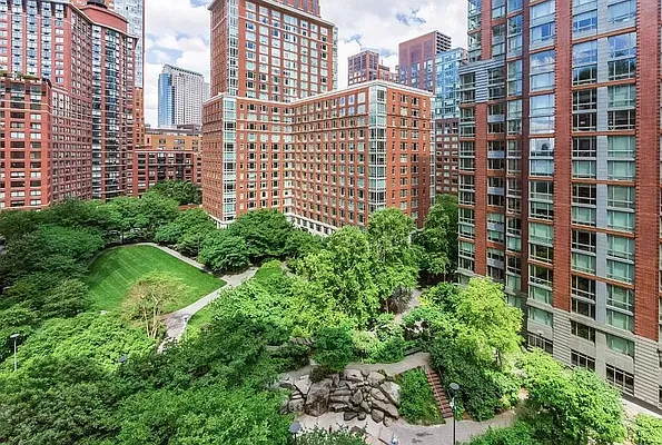 20 River Terrace #10B in Battery Park City, Manhattan | StreetEasy