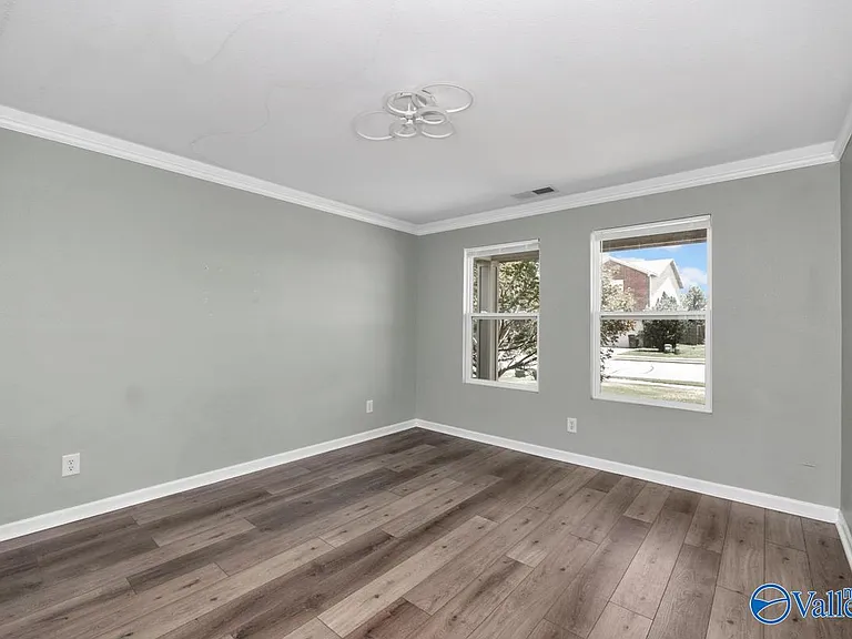 3571 Avalon Lake Dr — Photo 8