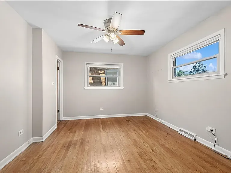 5832 Capulina Ave — Photo 12