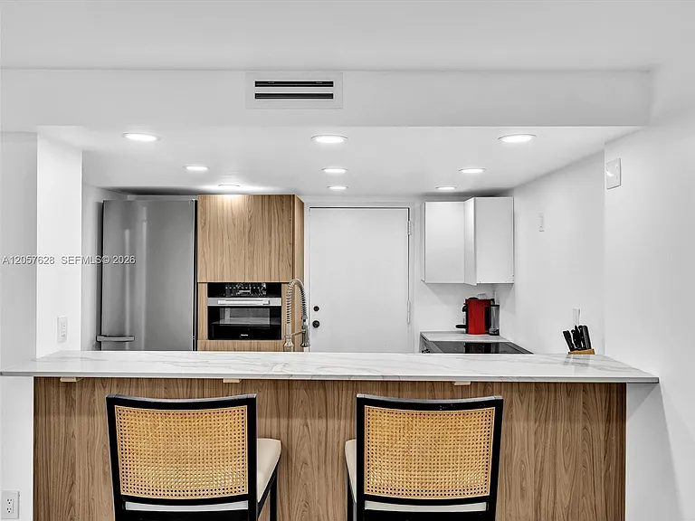10000 W Bay Harbor Dr #201 — Photo 12