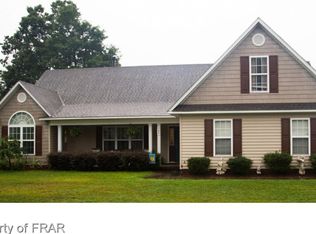 700 Mill Bay Dr, Stedman, NC 28391