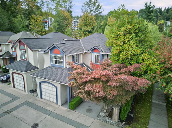 2123 Clarke St #4, Pt Moody, BC V3H 1Y5