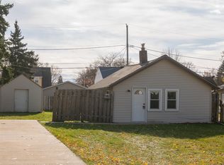 1403 W Summer St, Appleton, WI 54914