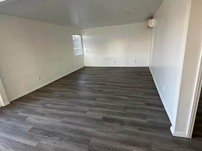 4602 Cherokee Ave — Photo 4