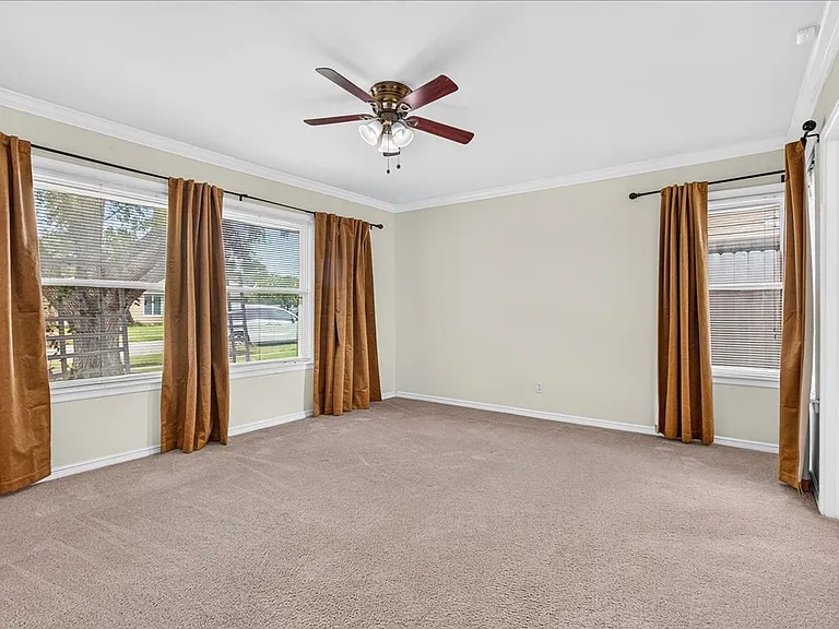 609 Peerman Pl — Photo 34