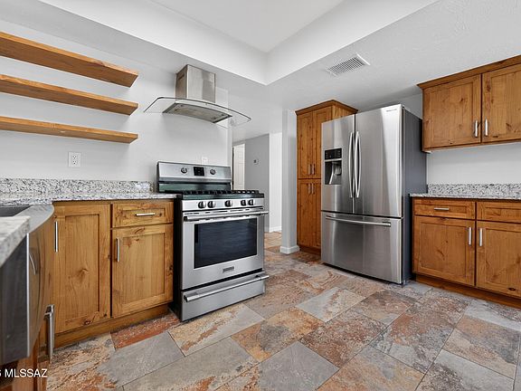 4th image of 2175 W Rainbow Ridge Rd