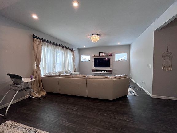 3rd image of 7157 Hopkinton Dr