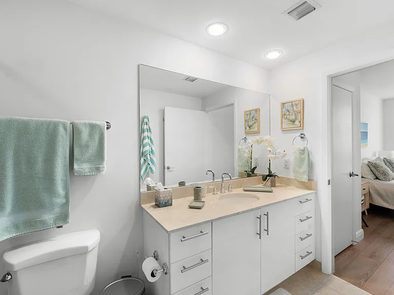 550 Okeechobee Blvd #1407 — Photo 20