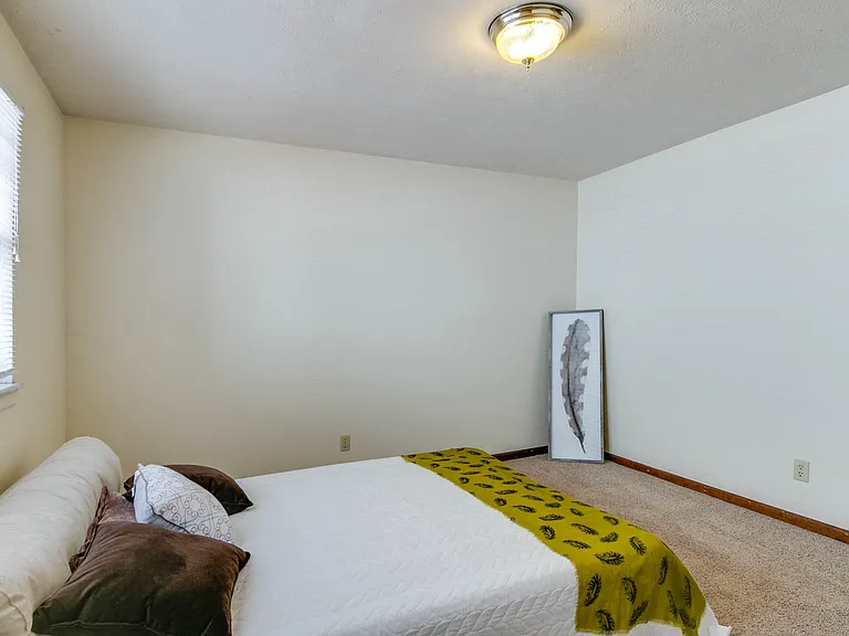1119 Laramie St — Photo 10