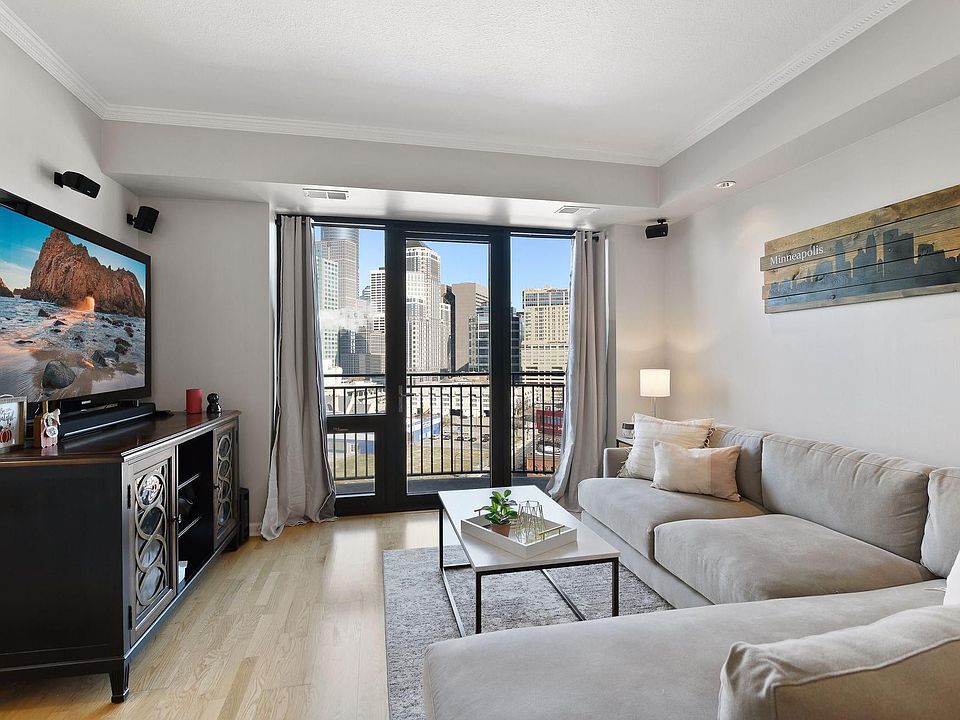 1st image of 500 Grant St E #1008