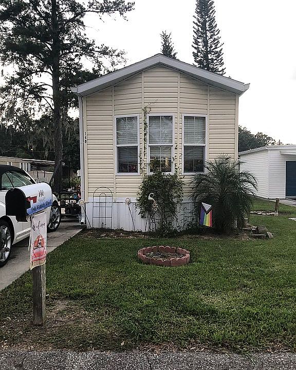 1st image of 140 Oak Branch St