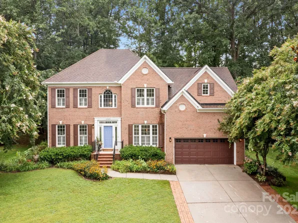 16923 Laureate Rd, Huntersville, NC 28078
