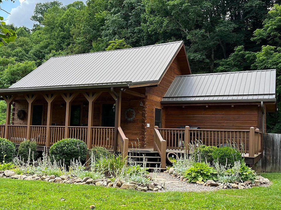 1st image of 220 Creekside Trl