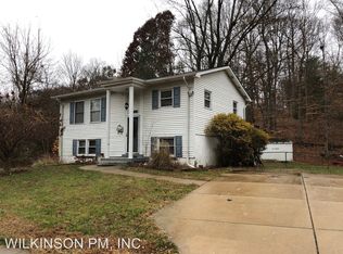 4399 Evansdale Rd, Woodbridge, VA 22193