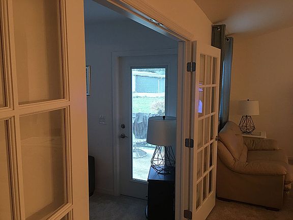 3rd image of 705 Royal Palm Ave