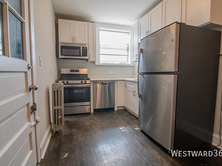2445 W Rosemont Ave #1 — Photo 1
