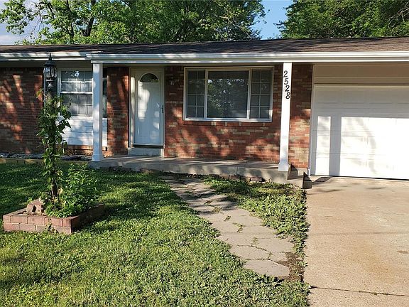 2nd image of 2528 Pomona Pl