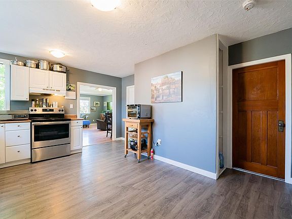 5th image of 2237 Northfield Rd