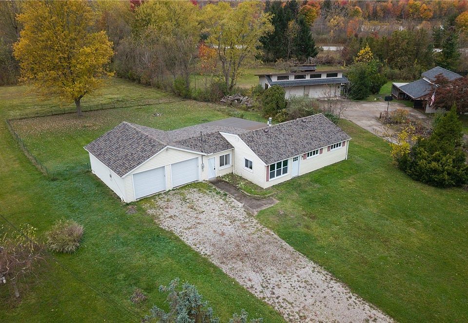 1st image of 572 David Dr