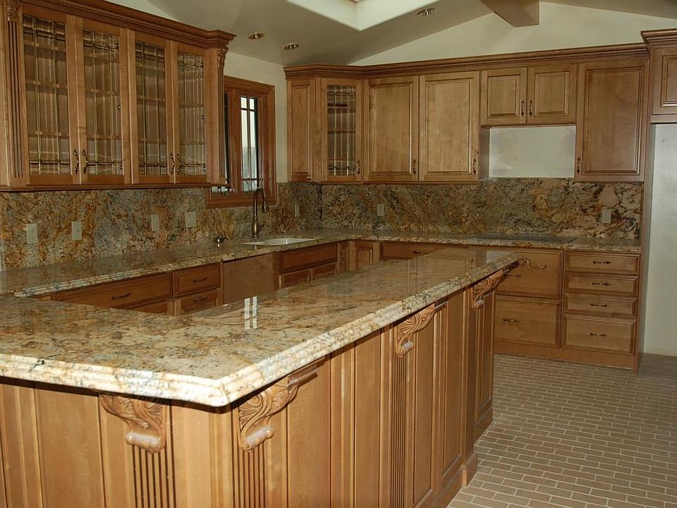 1st image of 4941 Nipomo Dr