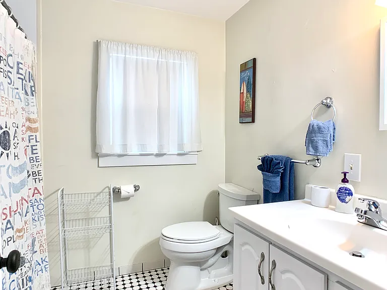 25 Briarwood Ave #A — Photo 9