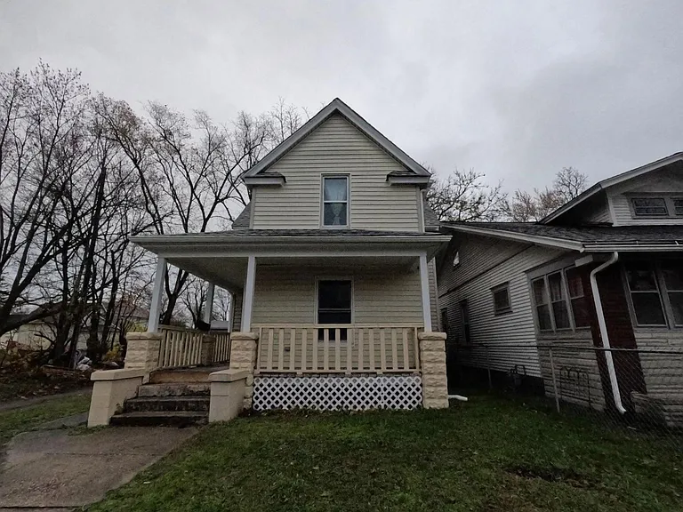 514 Studebaker St #1 — Photo 1