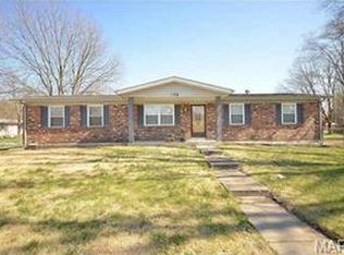 138 Cole Blvd, Saint Charles, MO 63301