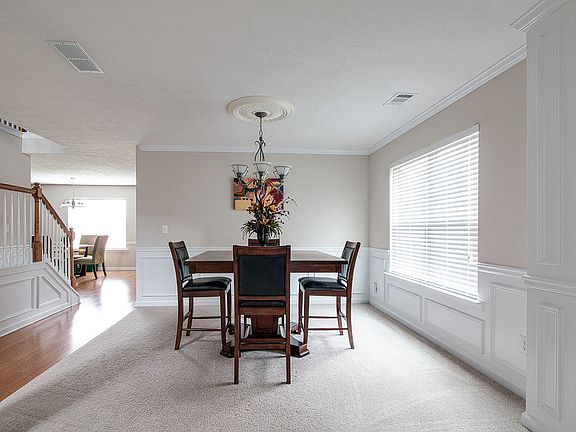 3rd image of 2273 Park Manor Ln