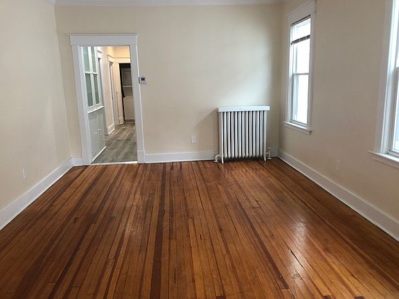 2nd image of 615 Myrtle Ave #1