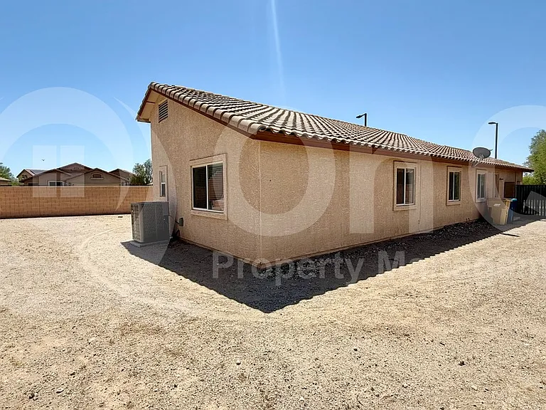 22932 W Morning Glory St — Photo 21