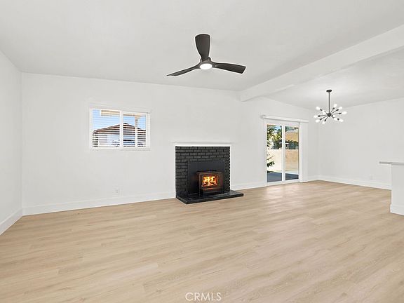 4th image of 18686 Lilac St