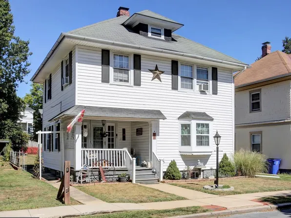 907 View St, Hagerstown, MD 21742