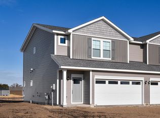 39749 Fallbrook Ave, North Branch, MN 55056