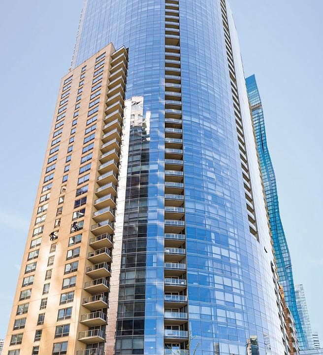 1st image of 420 E Waterside Dr #515