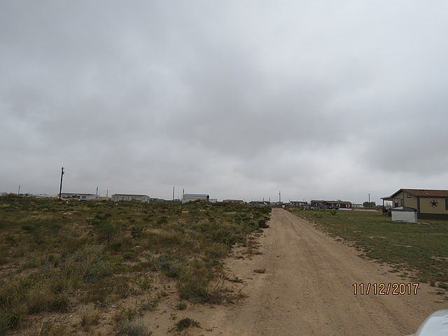 2nd image of 7077 W Papaw St