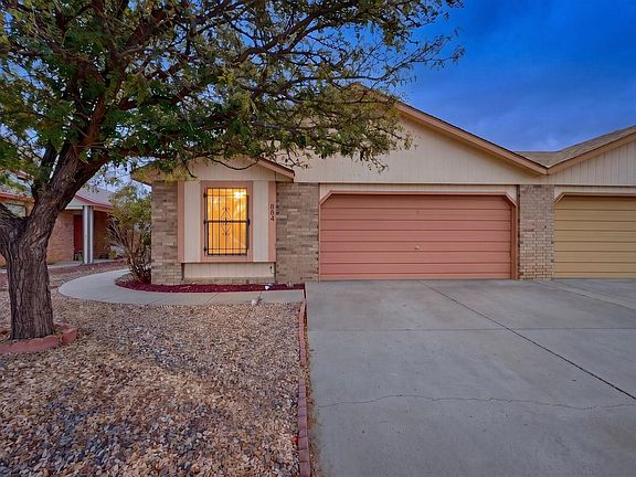 2nd image of 884 Entrada Dr SW